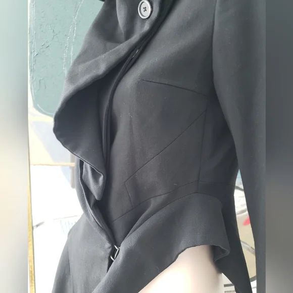 Ann Demeulemeester | Asymmetric Blazer with Oversized-lapel and Zip Details - Picture 10 of 15